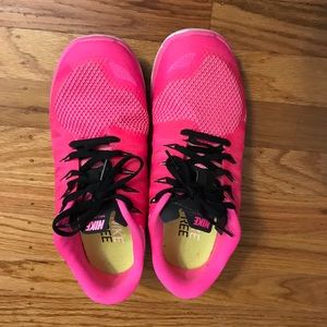Hot pink Nike free - perfect for summer!